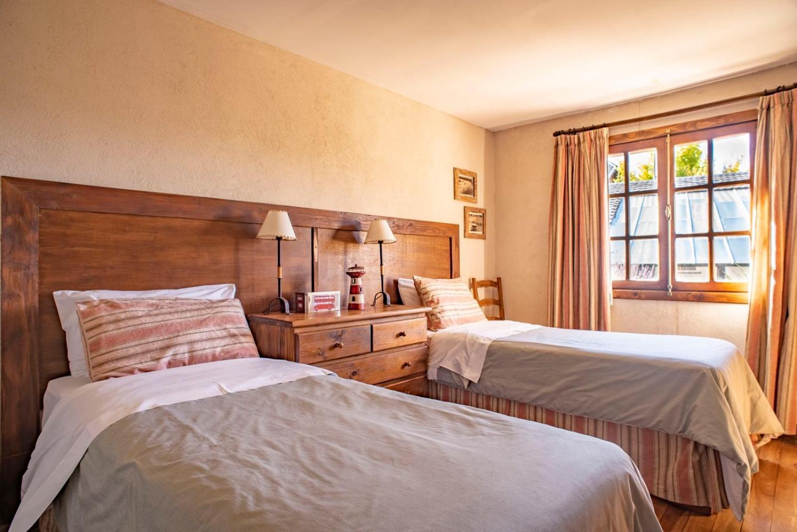 Arelauquen Bungalows & Suites ซานคาร์ลอส เด บาริโลเช ภายนอก รูปภาพ