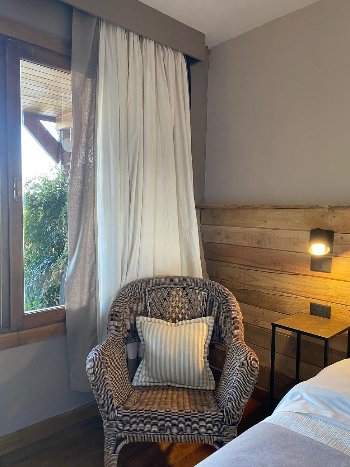 Arelauquen Bungalows & Suites ซานคาร์ลอส เด บาริโลเช ภายนอก รูปภาพ