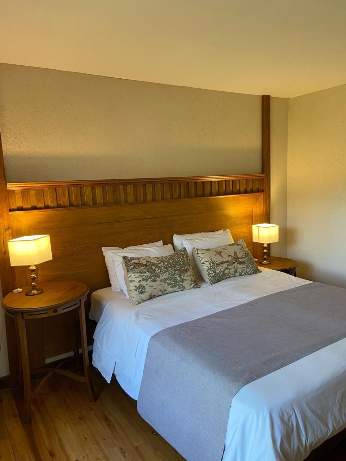 Arelauquen Bungalows & Suites ซานคาร์ลอส เด บาริโลเช ภายนอก รูปภาพ